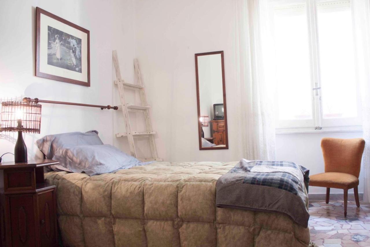 Ab Ovo Bed & Breakfast Cagliari Bagian luar foto
